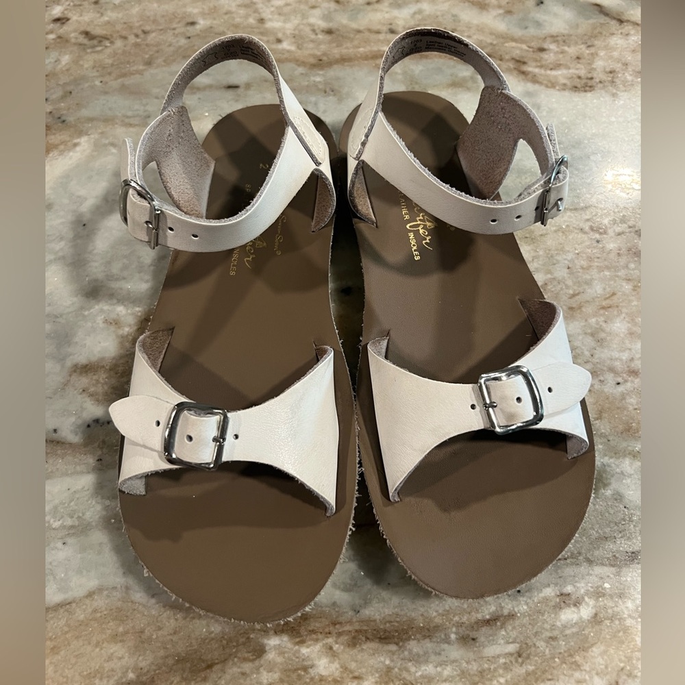 SunSan Surfer Sandals Size 2 White Leather